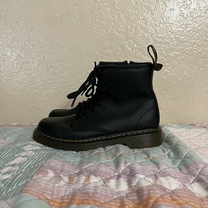 1460 kids Dr. Martens boots
